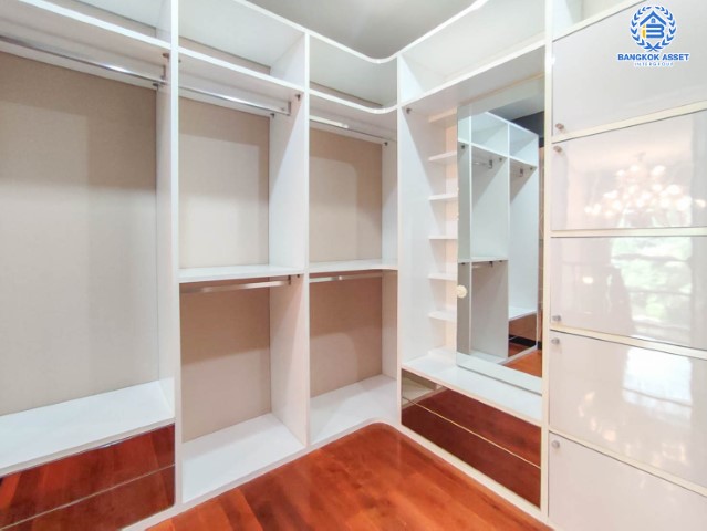 *****บ้านเดี่ยวมือสองนนทบุรี หลังมุม! ม.ไลฟ์บางกอกบูเลอวาร์ด ราชพฤกษ์-รัตนาธิเบศร์ บ้านสวยสไตล์โมเดิร์น แบรนด์ SC ASSET* ตกแต่งบิ้วท์อินพร้อมอยู่ เนื้อที่ 70.90 ตร.ว. ฟังก์ชัน 3 ห้องนอน 4 ห้องน้ำ แถมแอร์ 5 เครื่อง! บนทำเลเมือง สิ่งอำนวยความสะดวกครบครัน ใกล้สถานีรถไฟฟ้าสายสีม่วง "บางรักน้อยท่าอิฐ"...